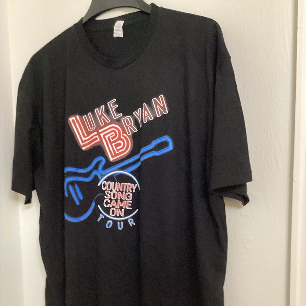 Luke  Bryan Black Graphic concert T-Shirt with Design size 2X country